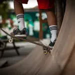 Styl streetwear męski – na czym polega?